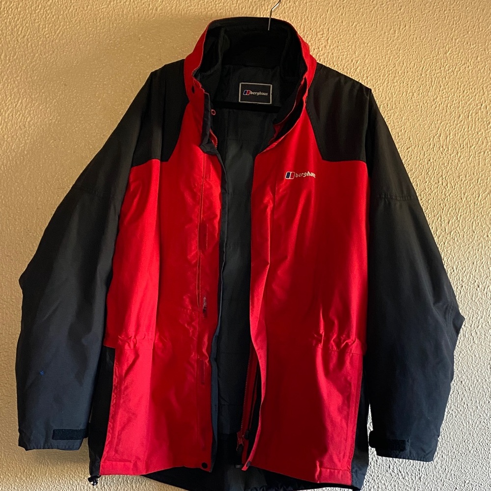 Berghaus Men's Red and Black Performance Jacket